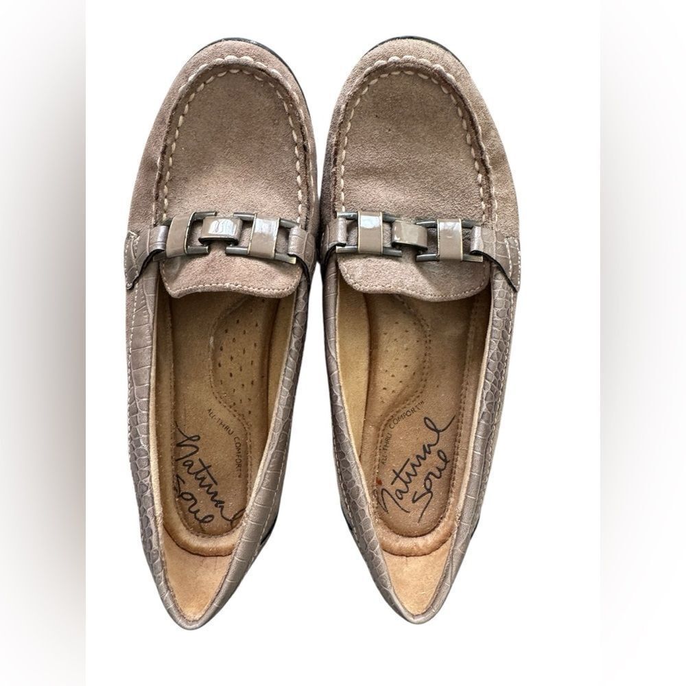 Natural Soul Women's Beige Loafers with Chain Detail